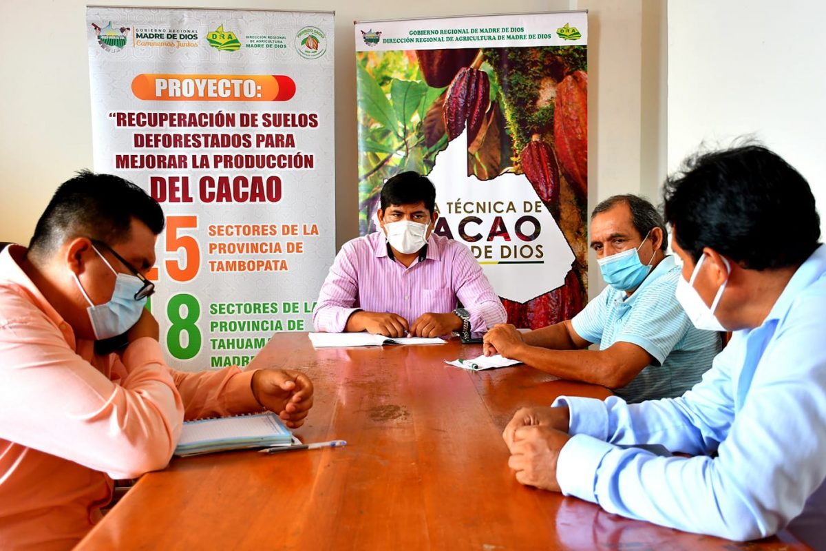 DRA Y MESA TÉCNICA DE CACAO DE MADRE DE DIOS ARTICULAN ESFUERZOS PARA MEJORAR LA PRODUCCIÓN DEL CACAO.