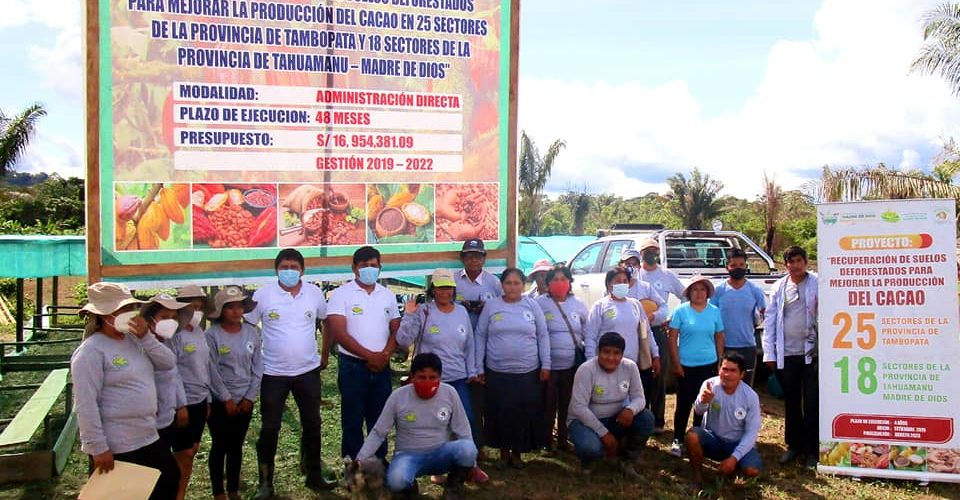 |MÁS DE 100 AGRICULTORES DE CACAO SON CAPACITADOS EN PREPARACIÓN DE ABONOS ORGÁNICOS “BOCASHI”.