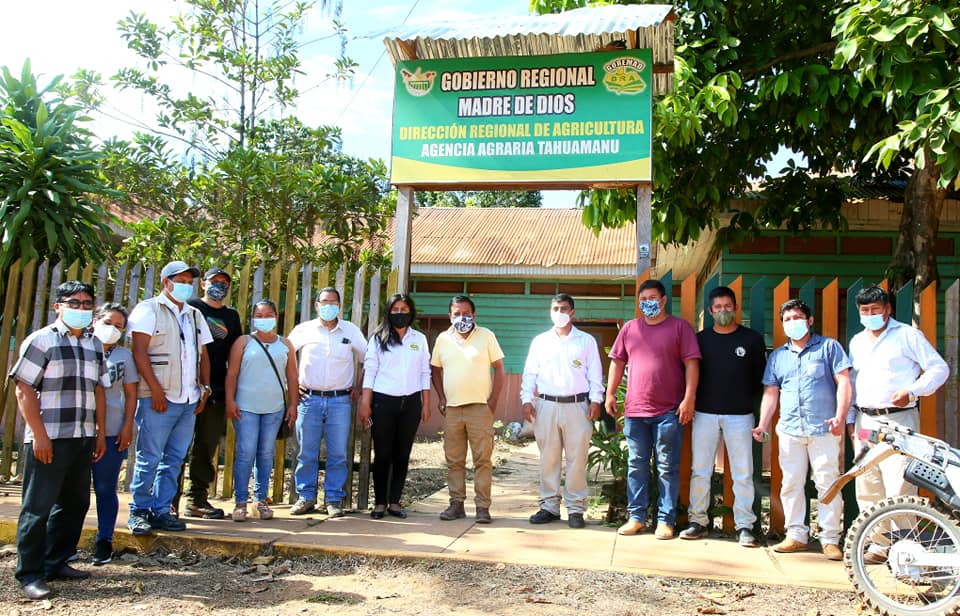 DRA Y EQUIPO TÉCNICO DE PROYECTO PARA SANEAMIENTO FÍSICO LEGAL DE PROPIEDAD RURAL, SOSTUVIERON REUNIÓN PARA ACELERAR TRABAJOS DE CAMPO.