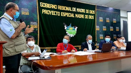 la participación del gerente general del Goremad Mg. Alberto Clement, el director regional de Agricultura Mg. Alfredo Herrera