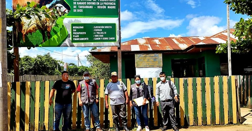 SUPERVISAN Y ACELERAN AVANCES DE PROYECTO GANADERO QUE EJECUTA EL GOREMAD-DRA.