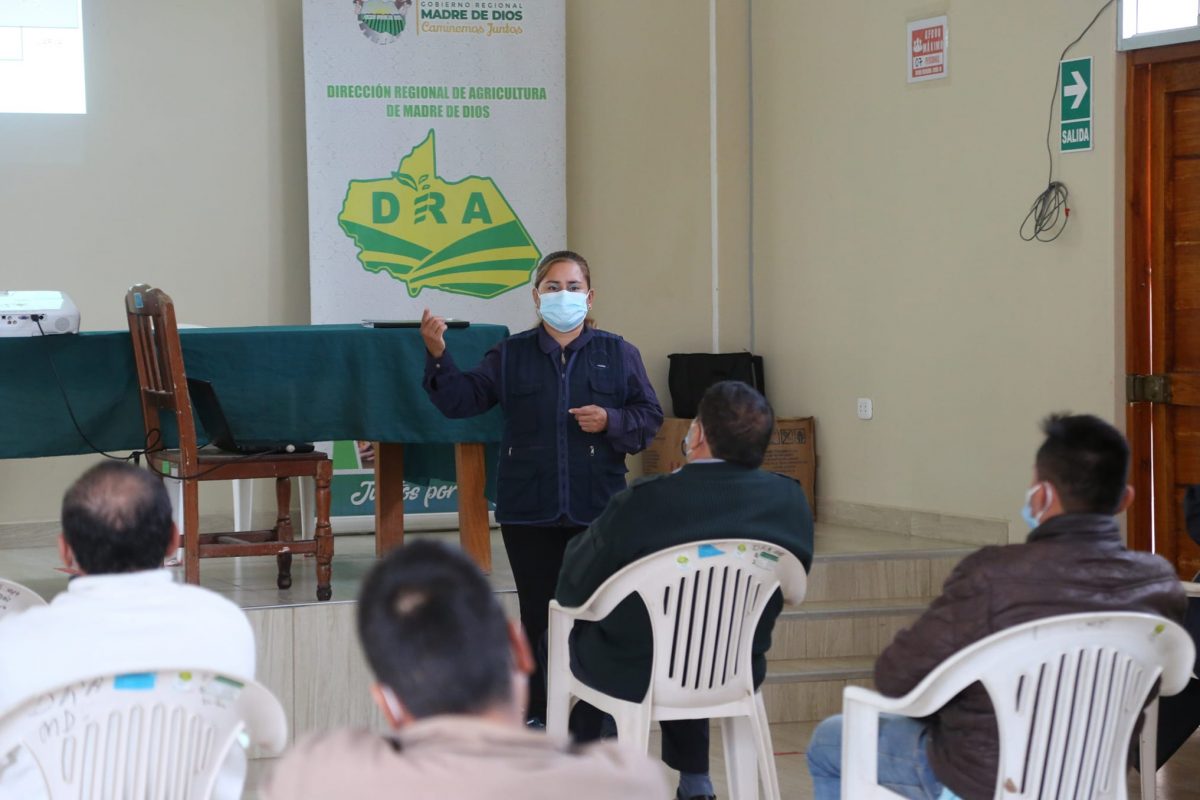 DRA CAPACITA A SU  PERSONAL PARA UNA ADECUADA PARTICIPACIÓN EN JORNADAS DE CONTROL DEL DENGUE Y COVID-19