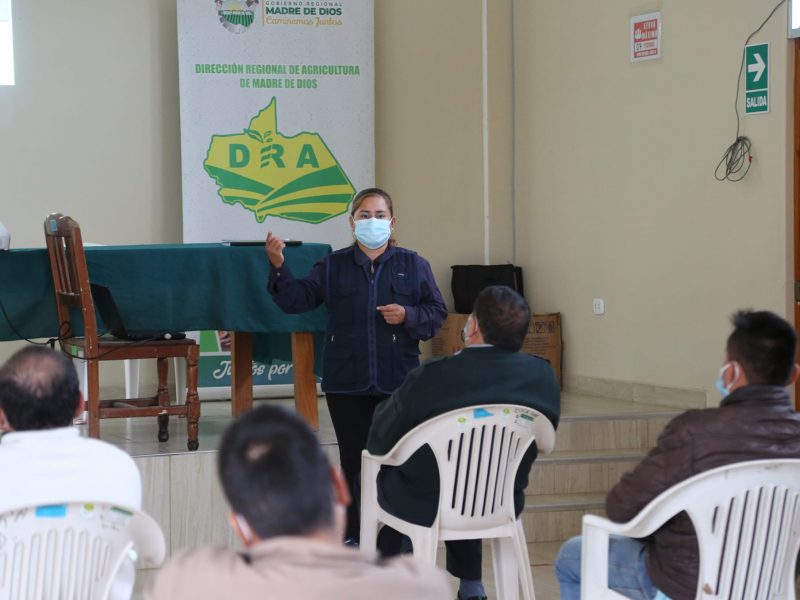 DRA CAPACITA A SU  PERSONAL PARA UNA ADECUADA PARTICIPACIÓN EN JORNADAS DE CONTROL DEL DENGUE Y COVID-19