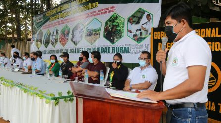 POR SU DESTACADO DESEMPEÑO EN CULTIVO DE CACAO, GOREMAD, ENTREGÓ FERTILIZANTES A BENEFICIARIOS DEL PROYECTO DE LA ZONA DE IBERIA.