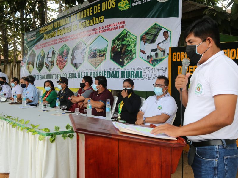 POR SU DESTACADO DESEMPEÑO EN CULTIVO DE CACAO, GOREMAD, ENTREGÓ FERTILIZANTES A BENEFICIARIOS DEL PROYECTO DE LA ZONA DE IBERIA.