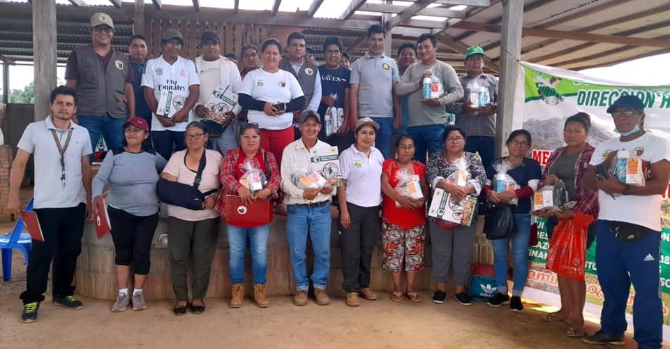 Gobierno regional capacita a pequeños ganaderos en sanidad animal, con la finalidad de disminuir mortalidad del ganado vacuno.